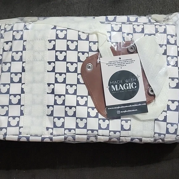 Disney Inspired Cooler Bag - Picture 2 of 4